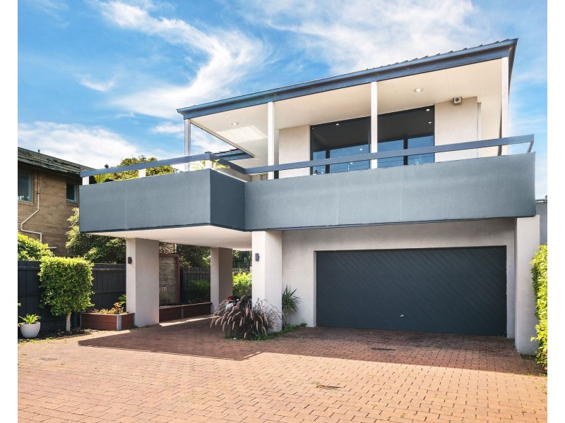 112 Esplanade, Brighton VIC 3186