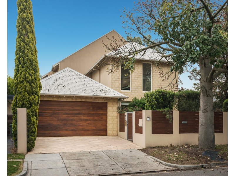 17 Canberra Grove, Beaumaris VIC 3193