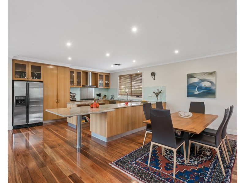 17 Canberra Grove, Beaumaris VIC 3193