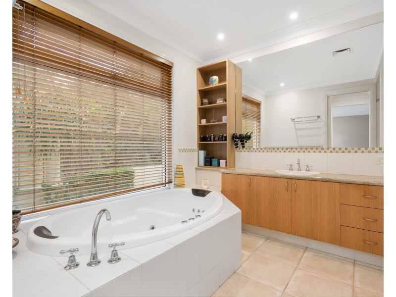 17 Canberra Grove, Beaumaris VIC 3193