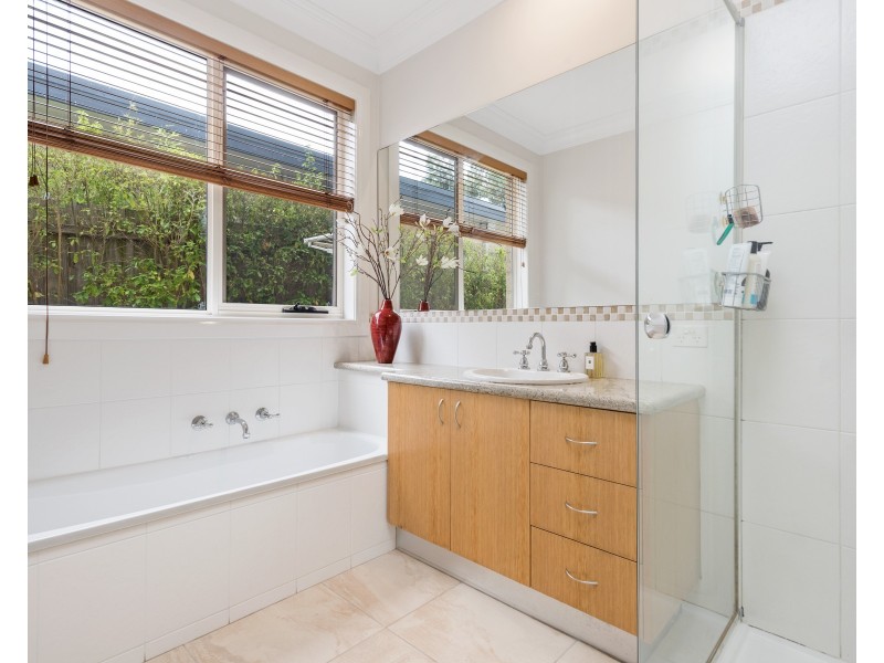 17 Canberra Grove, Beaumaris VIC 3193