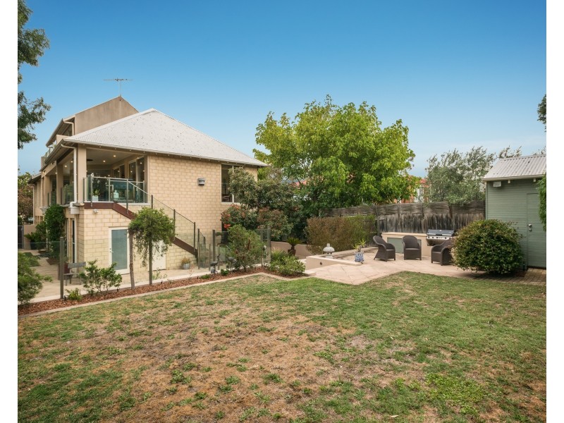 17 Canberra Grove, Beaumaris VIC 3193