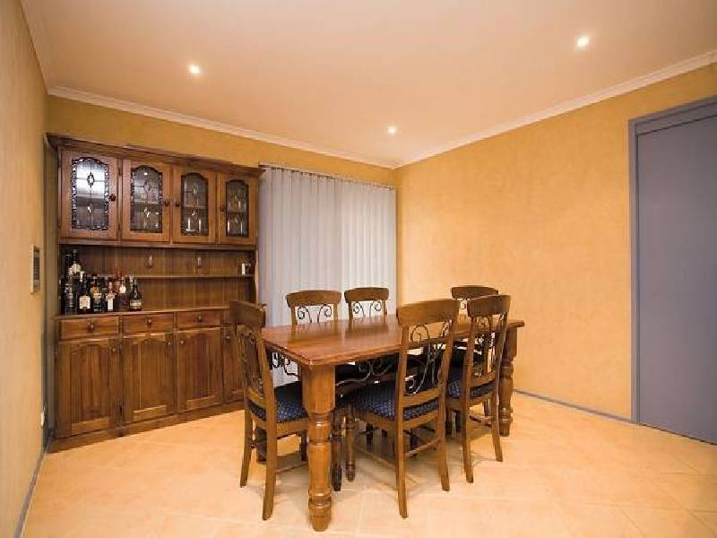 10 Sandleford Place, Dingley Village VIC 3172