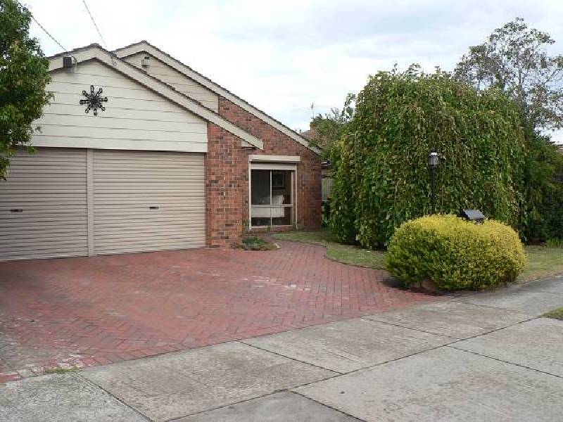12 Delaware Drive, Dingley Village VIC 3172