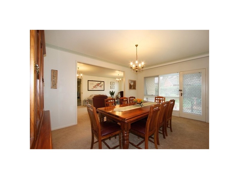 15 Jacks Avenue, Dingley Village VIC 3172