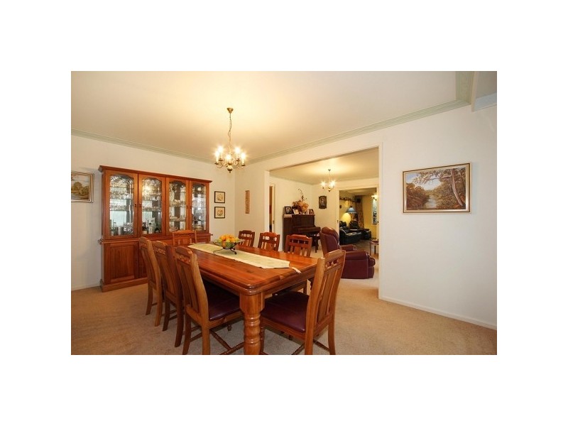 15 Jacks Avenue, Dingley Village VIC 3172