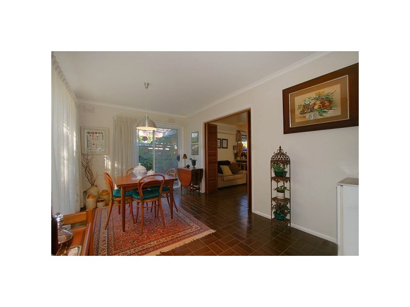 8 Rhoda Street, Dingley Village VIC 3172