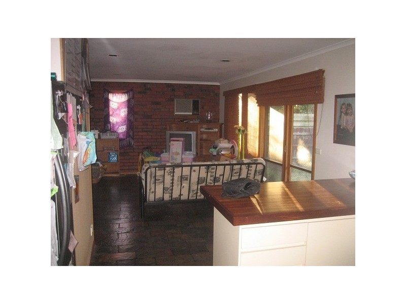 18 Holland Avenue, Dingley Village VIC 3172