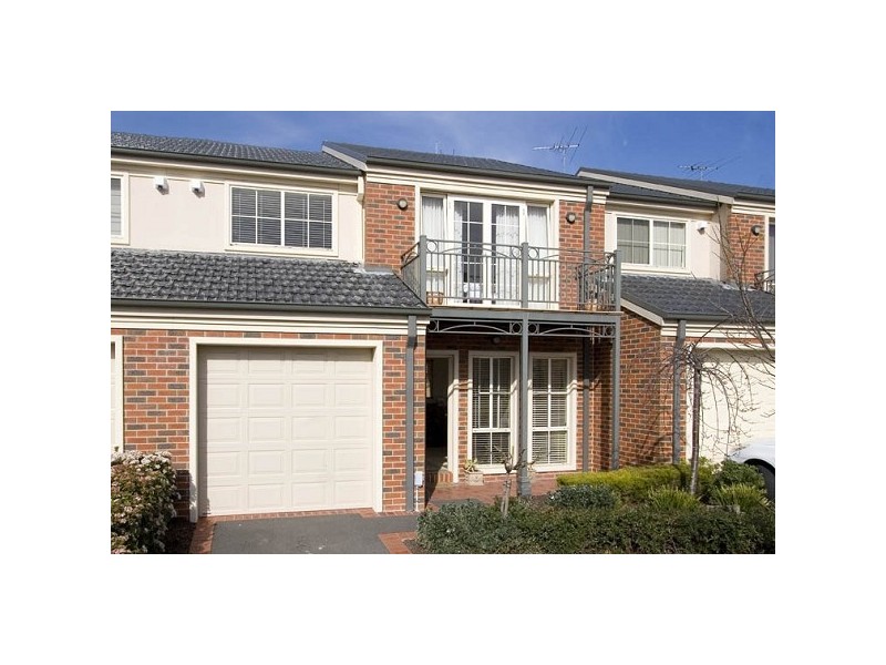 13 Kingsland Close, Dingley Village VIC 3172