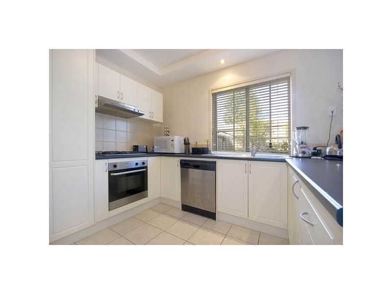 13 Kingsland Close, Dingley Village VIC 3172