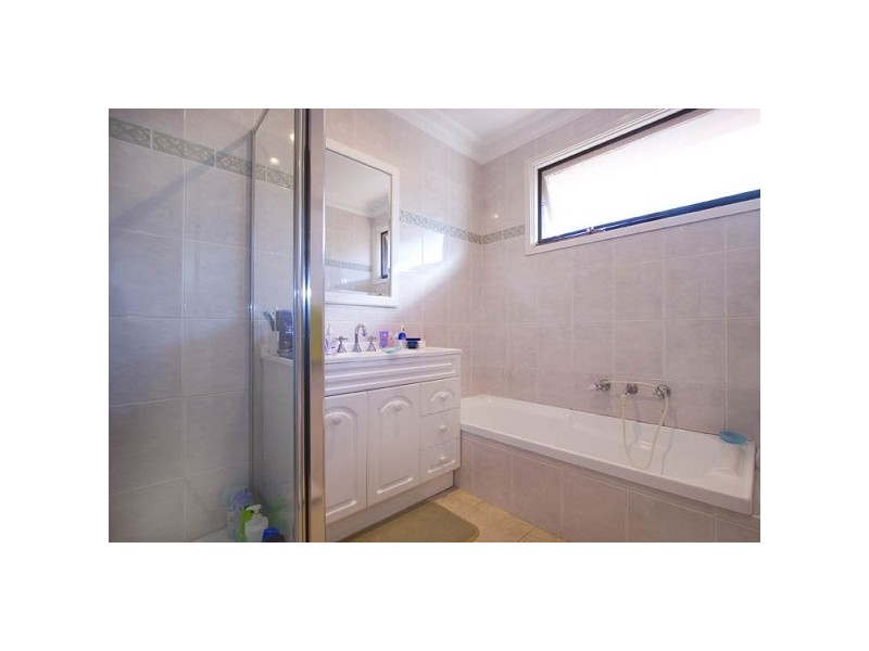 22 Burraneer Drive, Keysborough VIC 3173