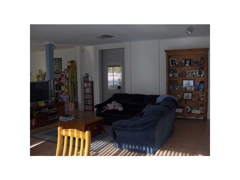 8 The Sands, Aspendale Gardens VIC 3195