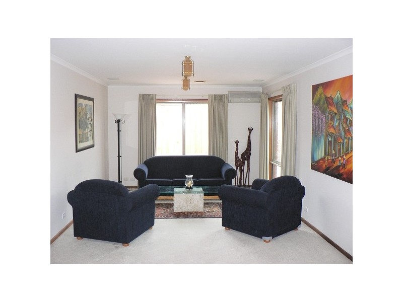 12 Delaware Drive, Dingley Village VIC 3172