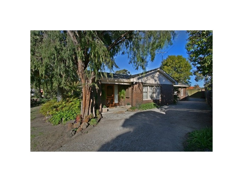 8 Rhoda Street, Dingley Village VIC 3172