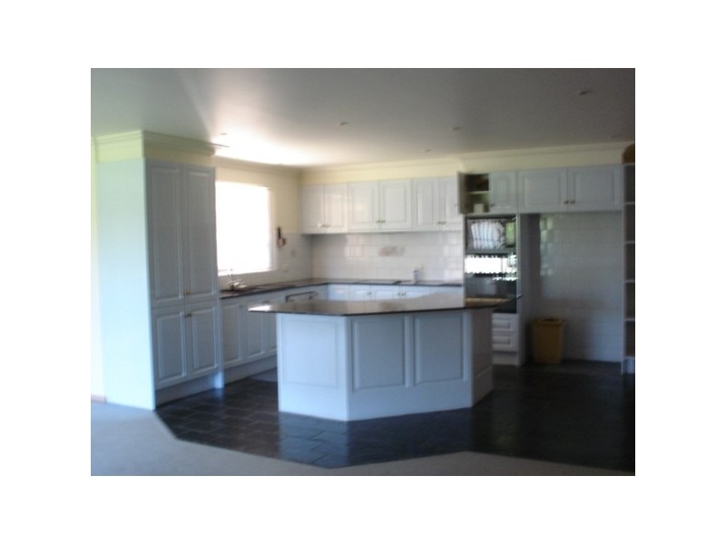 30 Narelle Drive, Aspendale Gardens VIC 3195