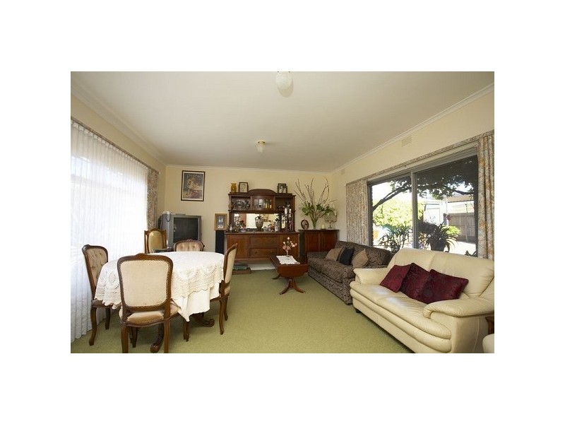 6 Harley Street, Dingley Village VIC 3172