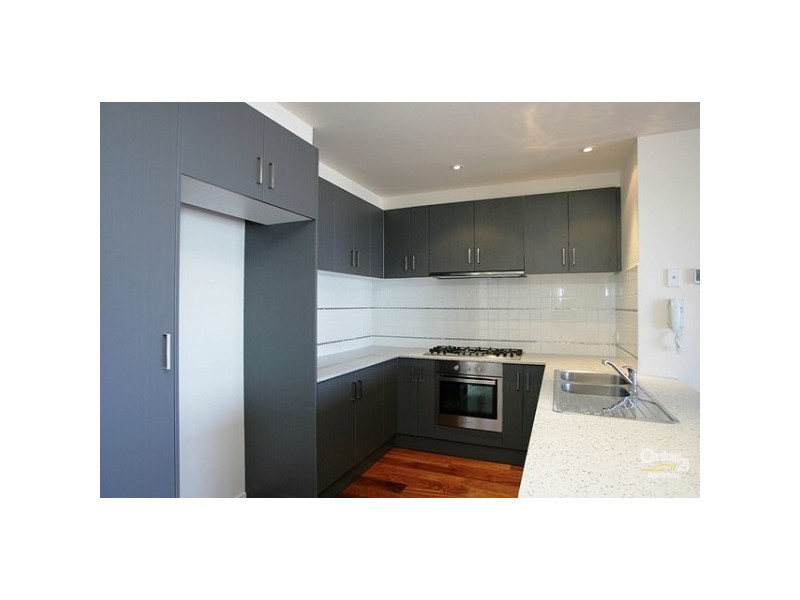 2/369 Esplanade, Altona VIC 3018
