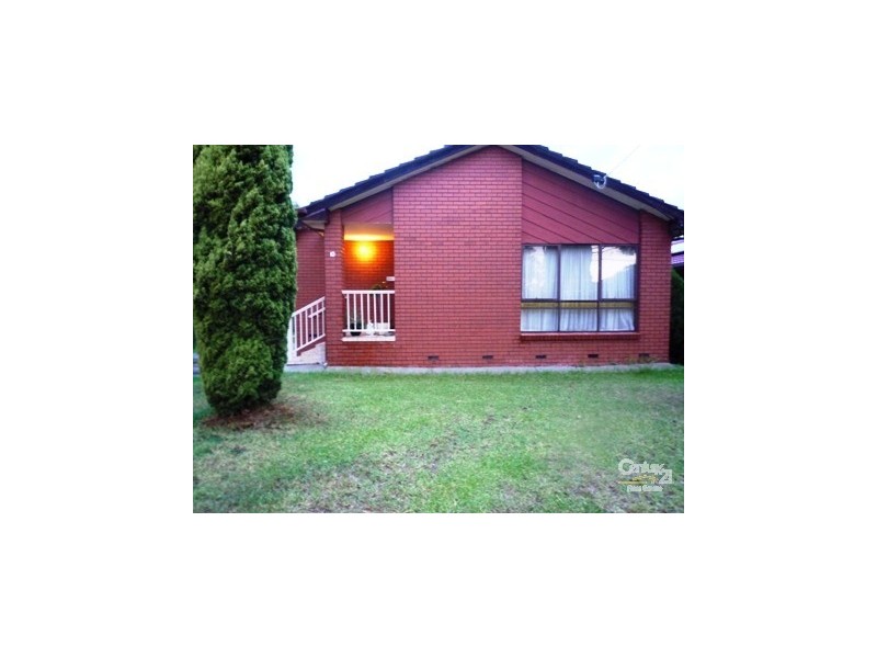 10 McIntyre Drive, Altona VIC 3018