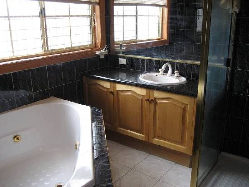 72 Balaclava Avenue, Altona Meadows VIC 3028