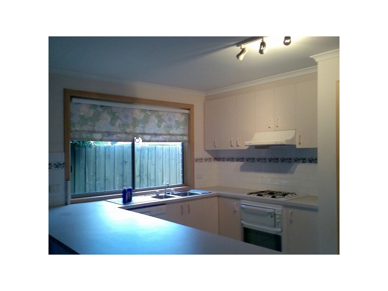 8 Shields Court, Altona Meadows VIC 3028