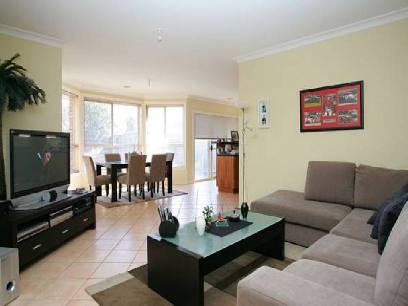 14 Kensington Crescent, Altona Meadows VIC 3028