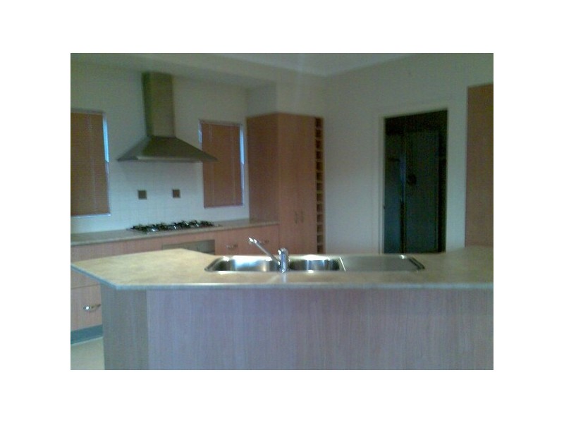 9 Central Park Avenue, Point Cook VIC 3030