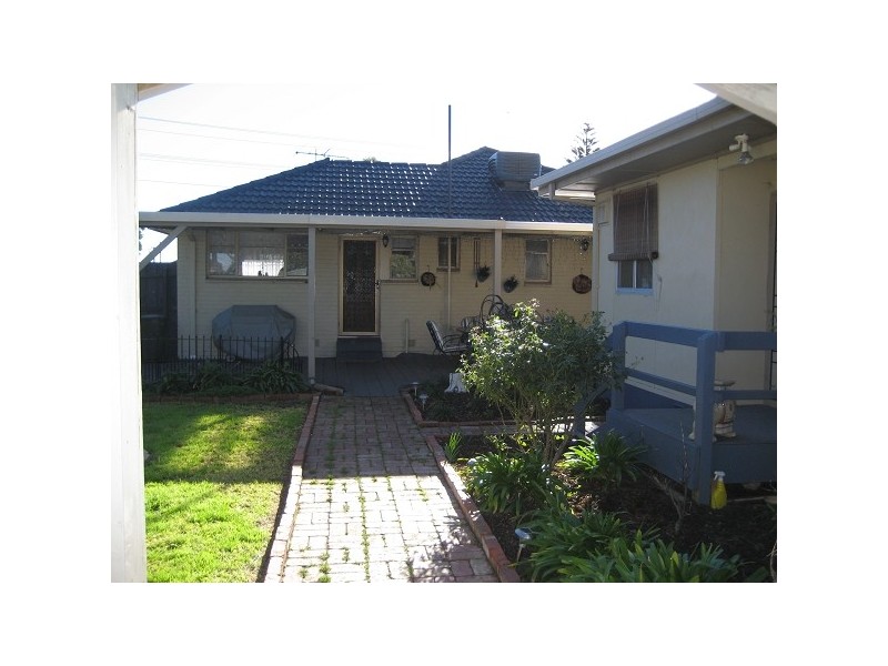 17 Purnell Street, Altona VIC 3018