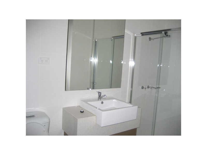 2/369 ESPLANADE, Altona VIC 3018