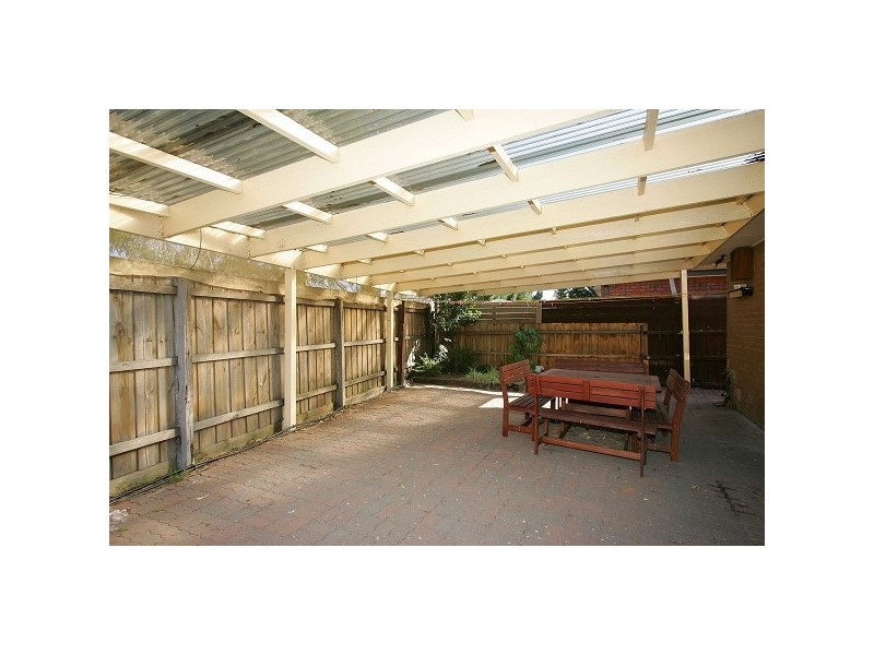 1 ROMERIL COURT, Altona Meadows VIC 3028