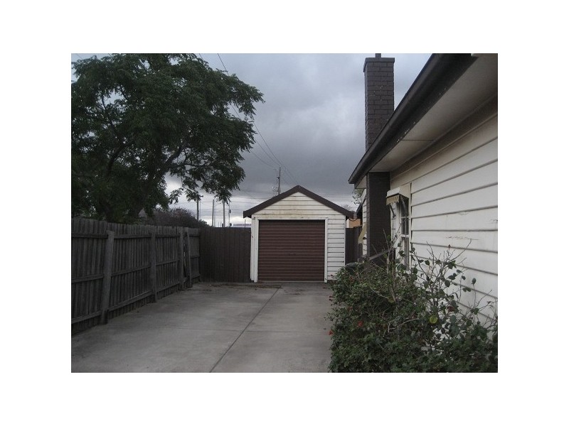 22 CORRIGAN AVENUE, Brooklyn VIC 3012