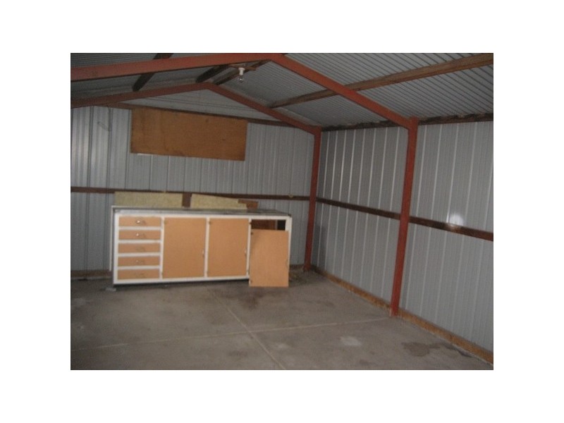 22 CORRIGAN AVENUE, Brooklyn VIC 3012