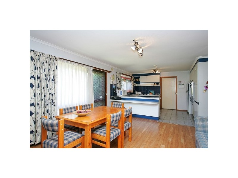 39 Roach  Drive, Altona Meadows VIC 3028