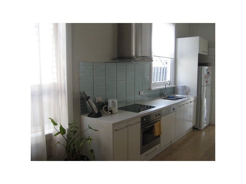 28 Hamilton Street, Seddon VIC 3011