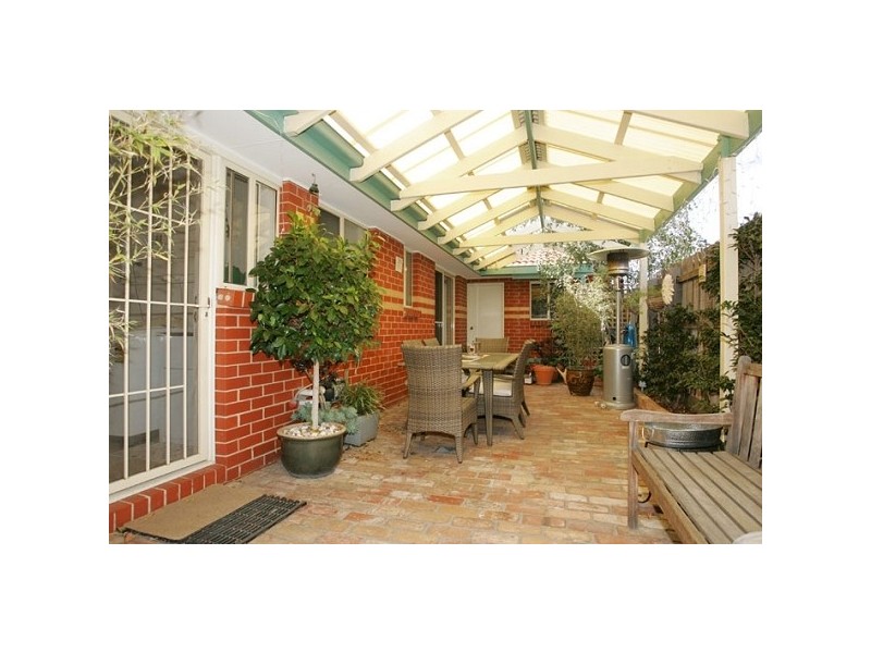 1@20 Rose Street, Altona VIC 3018