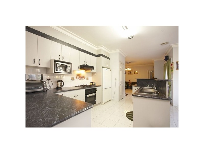 22 Ocean Grove, Seabrook VIC 3028