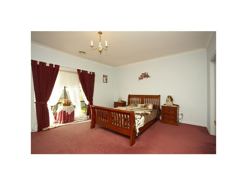 22 Ocean Grove, Seabrook VIC 3028