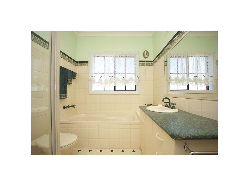 22 Ocean Grove, Seabrook VIC 3028