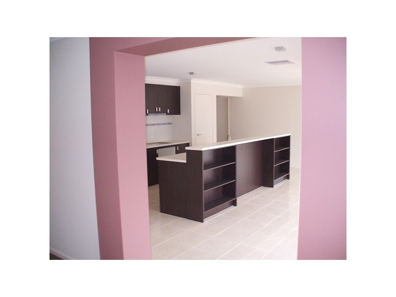 5 Snowbush Terrace, Point Cook VIC 3030