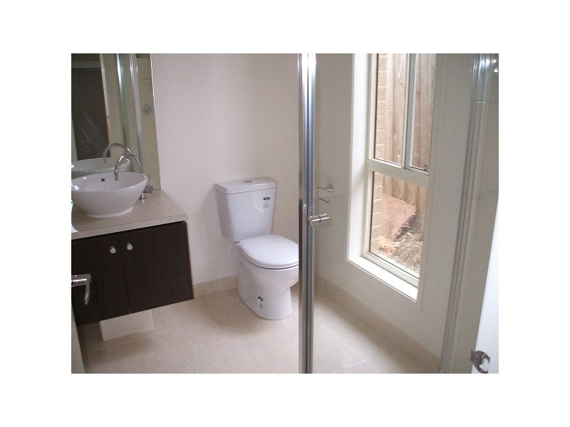 5 Snowbush Terrace, Point Cook VIC 3030