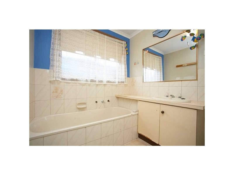 13 Trembath Court, Altona Meadows VIC 3028