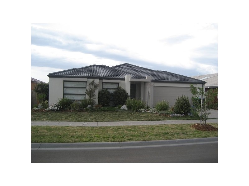 21 Windsong Way, Point Cook VIC 3030