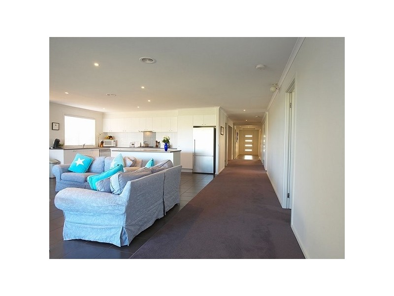 21 Windsong Way, Point Cook VIC 3030