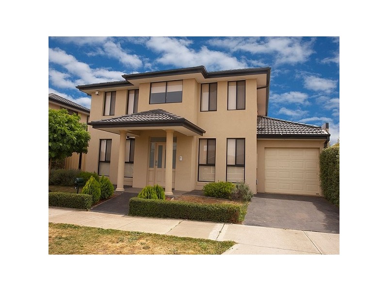 18 Waratah Drive, Altona Meadows VIC 3028
