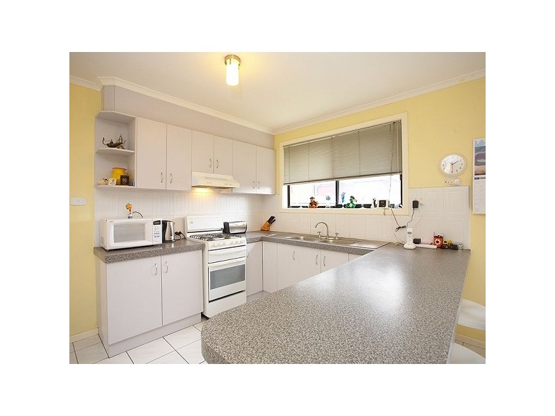 2/64-66 Balaclava Avenue, Altona Meadows VIC 3028