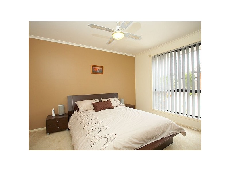 2/64-66 Balaclava Avenue, Altona Meadows VIC 3028