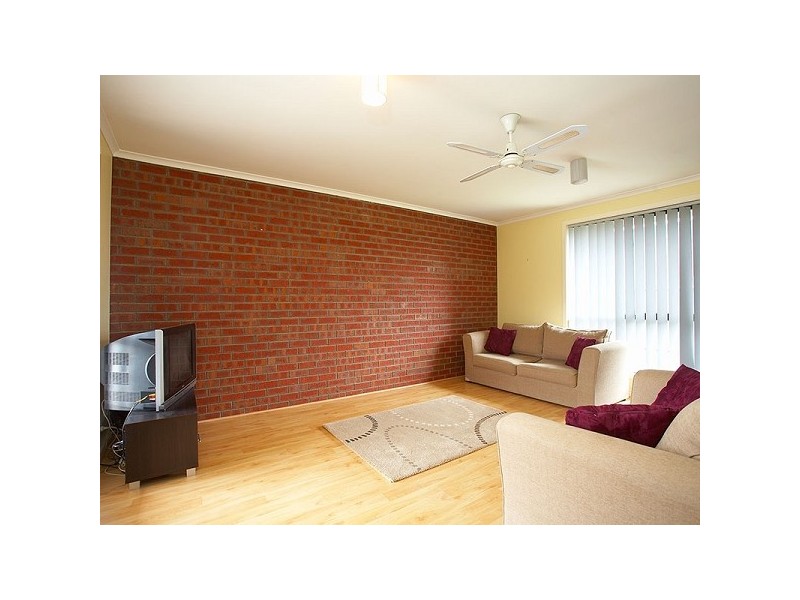 2/64-66 Balaclava Avenue, Altona Meadows VIC 3028
