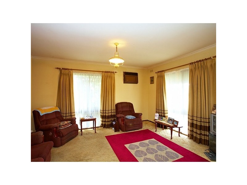 211 Victoria Street, Altona Meadows VIC 3028