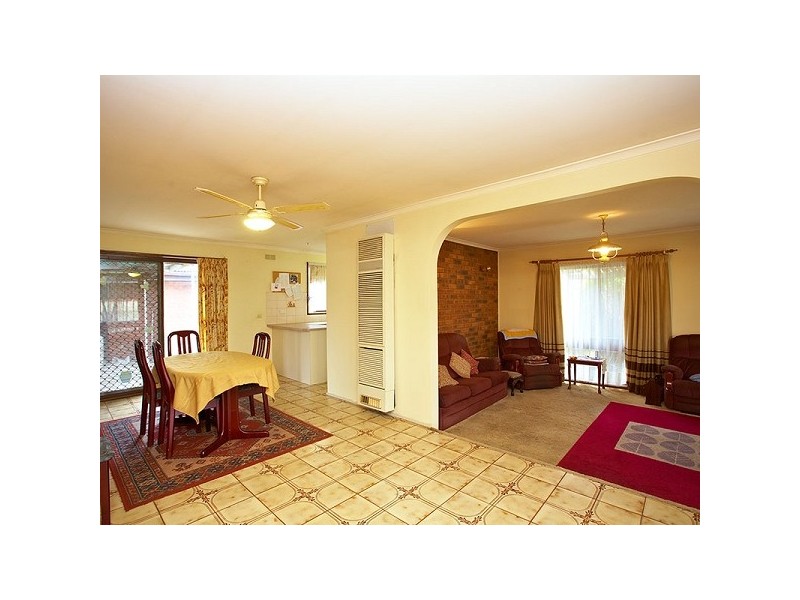 211 Victoria Street, Altona Meadows VIC 3028