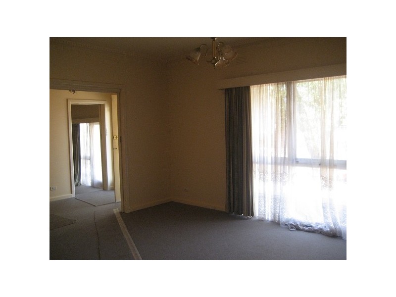 2 Gove Street, Springvale VIC 3171