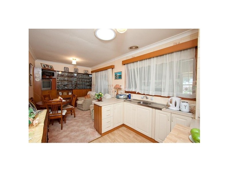 28 Kaye Crescent, Laverton VIC 3028